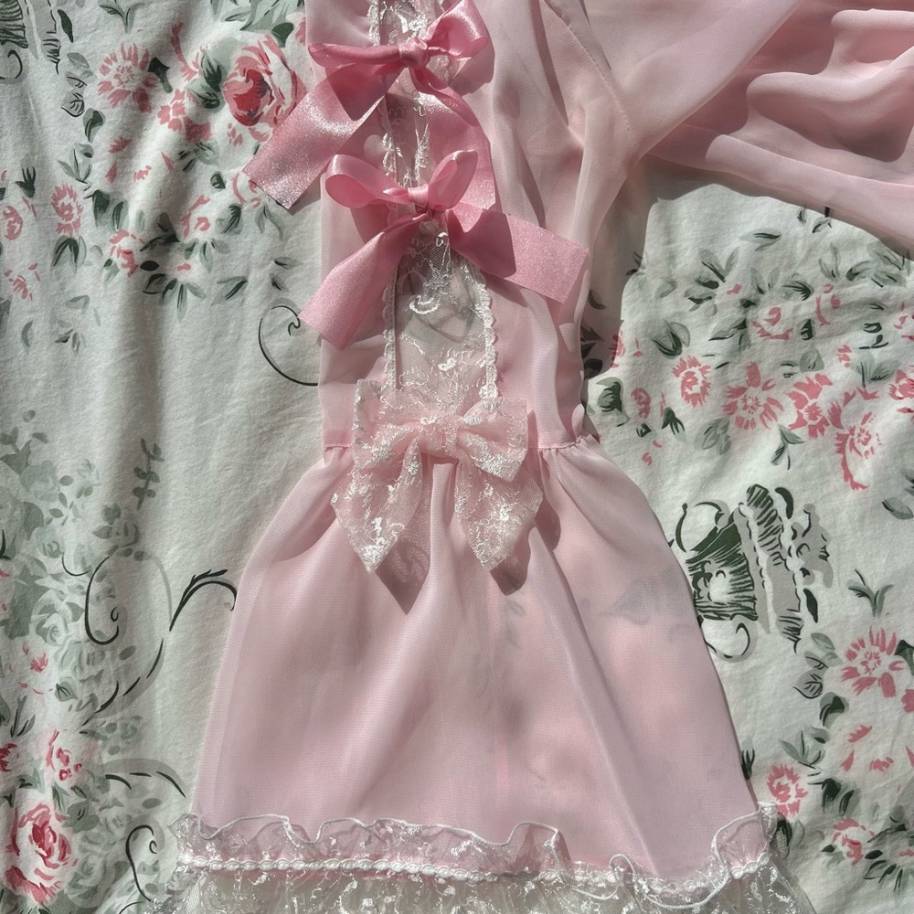 2022 BabySSB “Le Bouquet de la Croix Blouse,” F - Picture 2 of 7